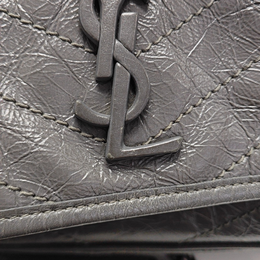 NIKI Medium Chevron Calfskin Gray