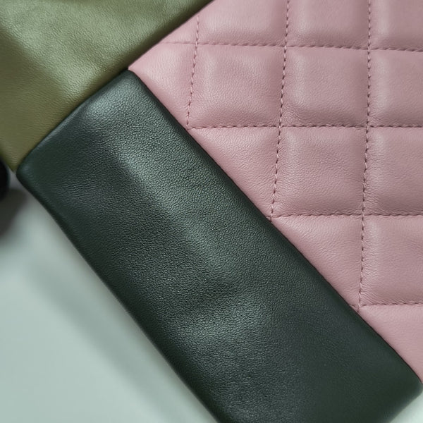Quilted Lambskin Clutch Multicolor