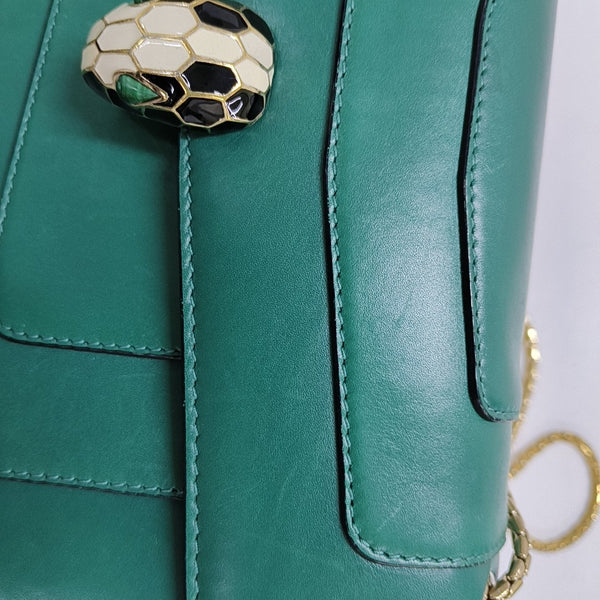 SERPENTI FOREVER Medium Calfskin Green