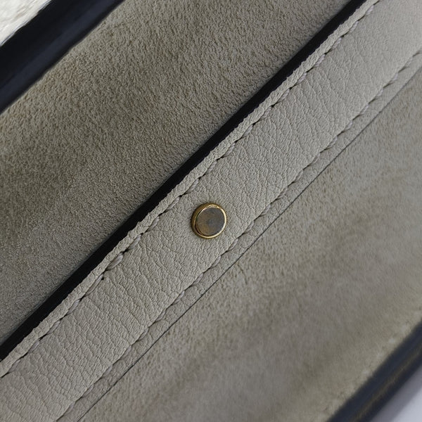Nile Medium Calfskin White