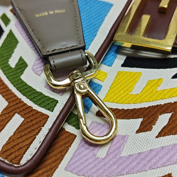 Authenticated pre-owned  Baguette Medium Canvas Multicolor - Shoulder Bag at Looply