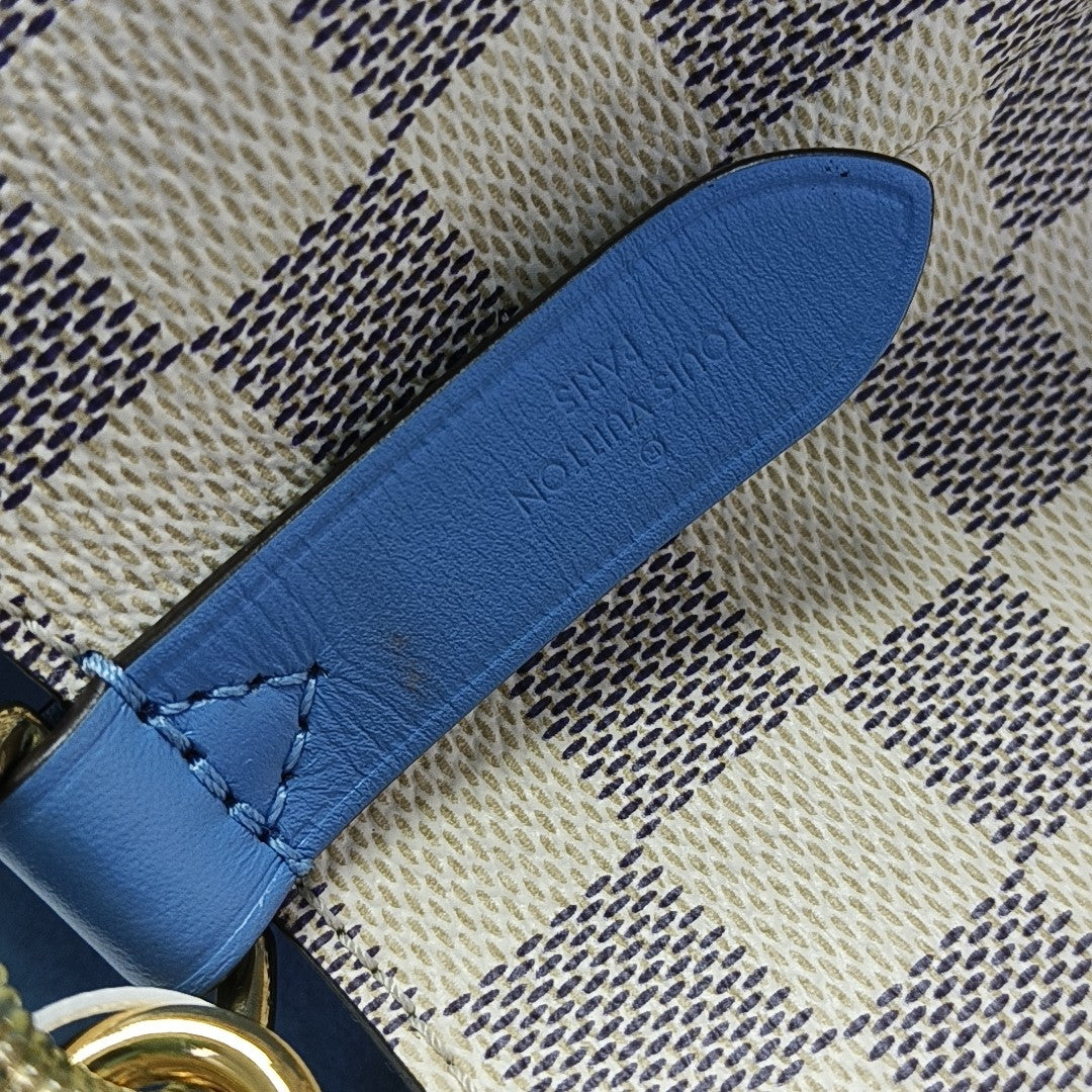 NÉONOÉ MM Damier Azur Coated Canvas White