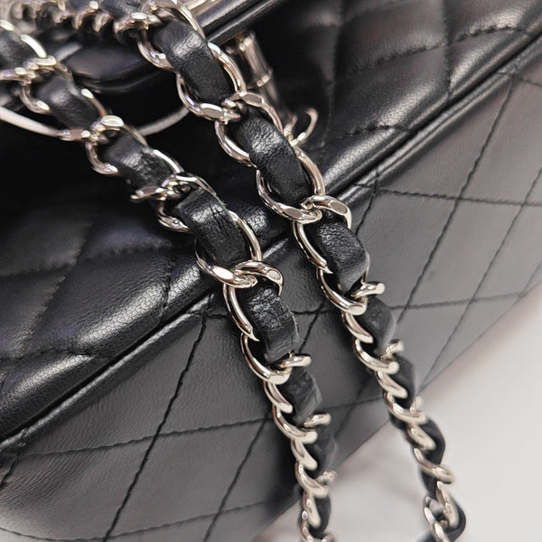 CLASSIC FLAP Mini Quilted Lambskin Black