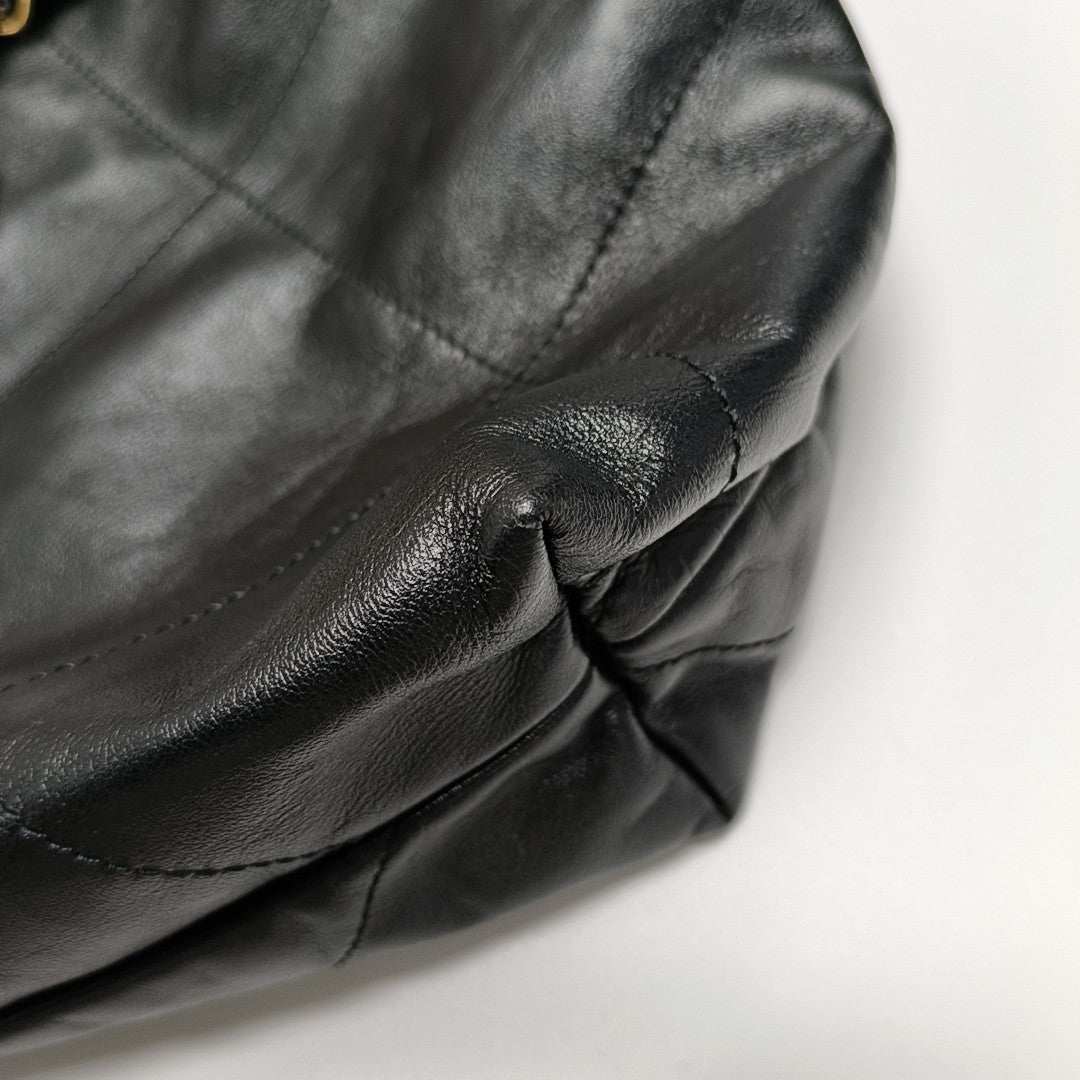 CHANEL 22 Small Quilted Calfskin Black