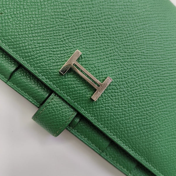 Bearn Medium Epsom Green Wallet