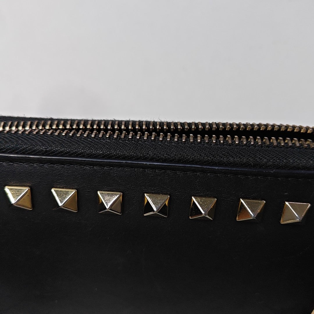 Cartera Rockstud de piel de ternera negra