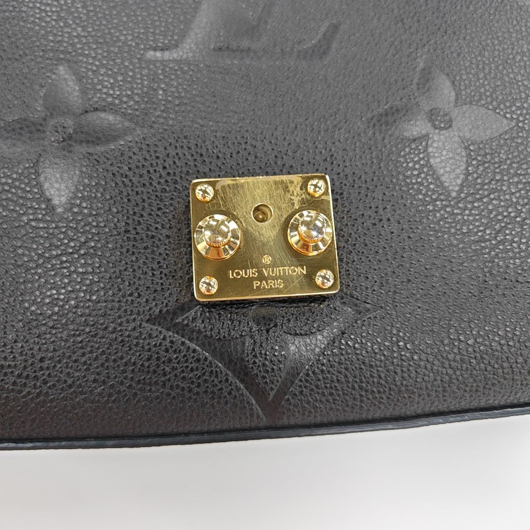 MADELEINE Monogram Calfskin Black