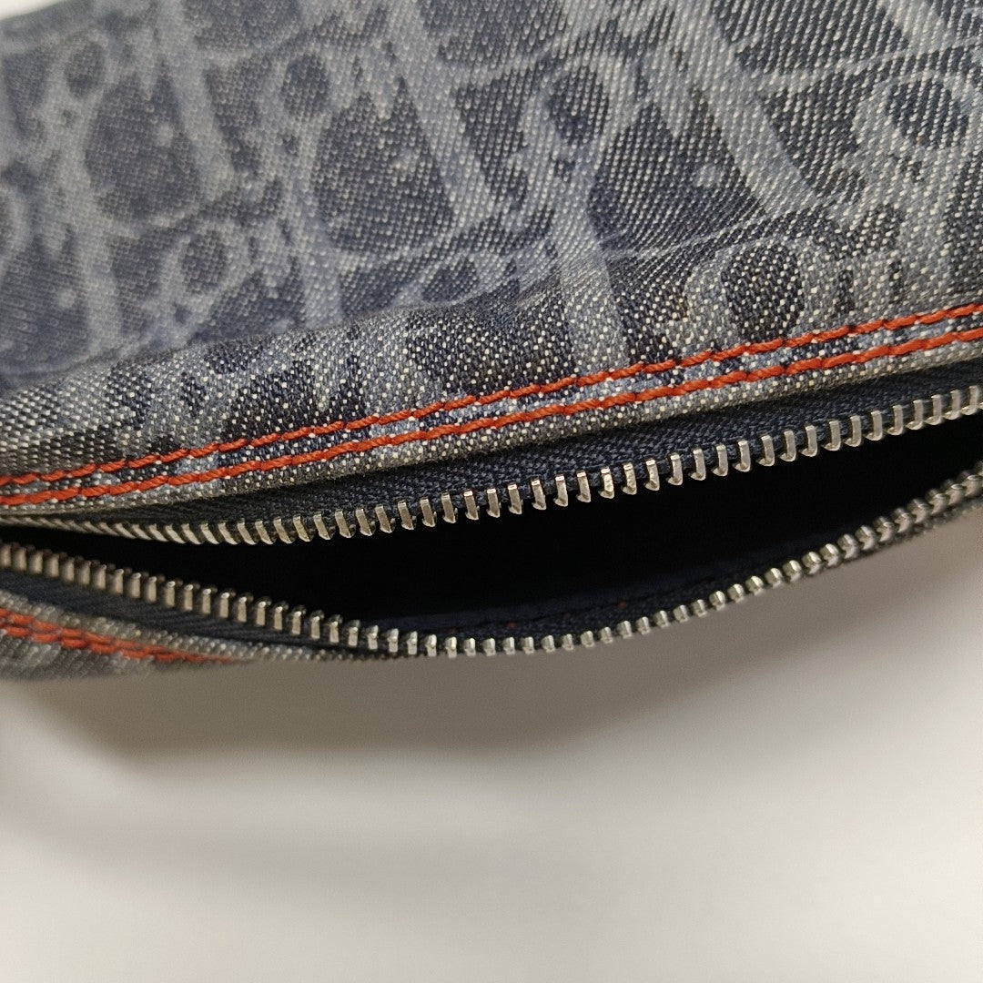 Oblique Canvas Blue
