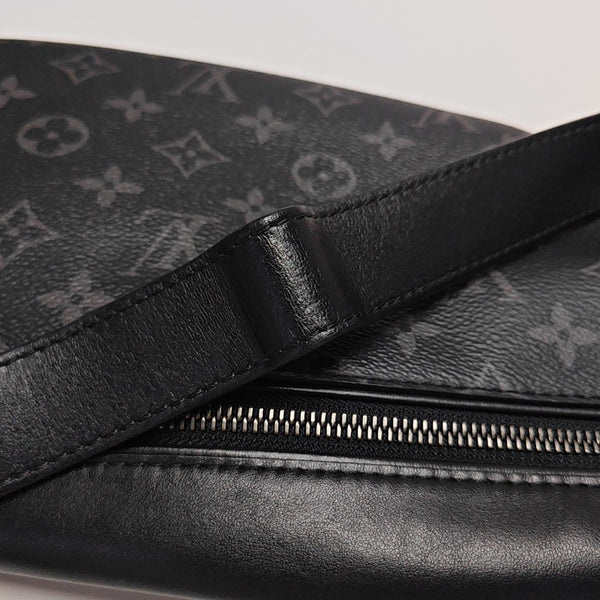DISCOVERY Monogram Coated Canvas Black