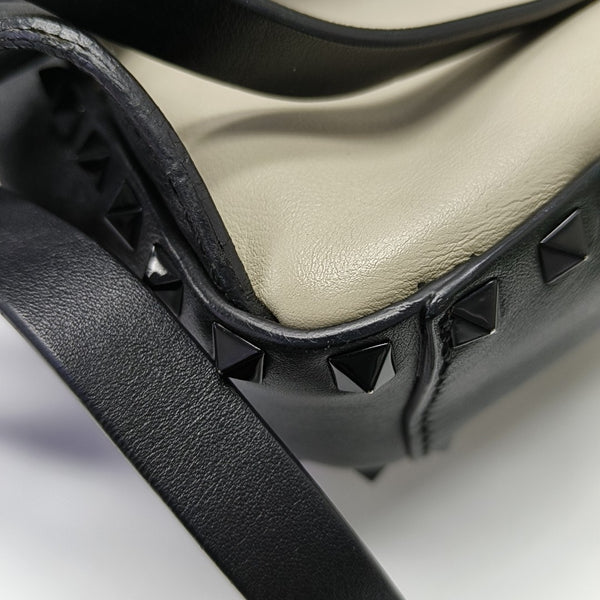 Rockstud Calfskin Beige