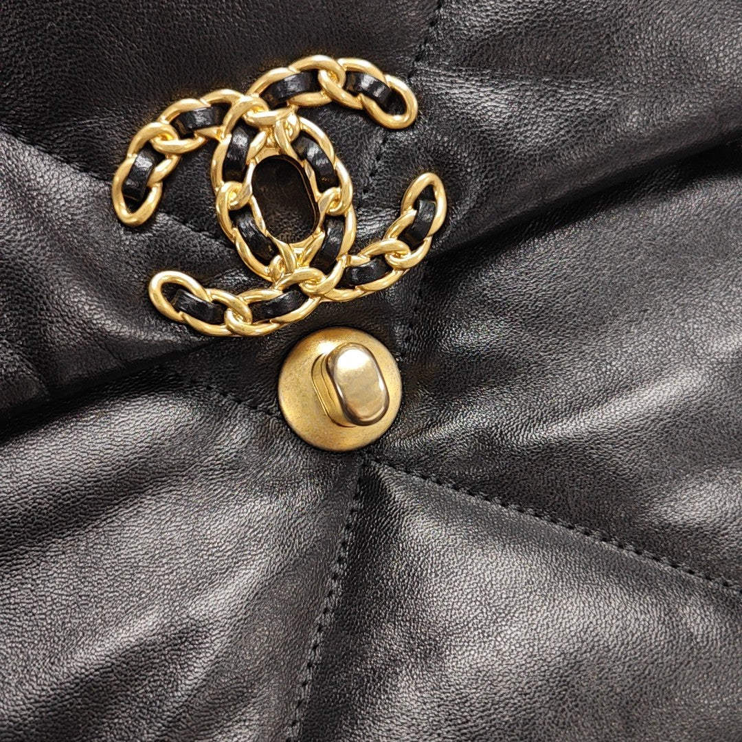 CHANEL 19 Large Quilted Lambskin Black