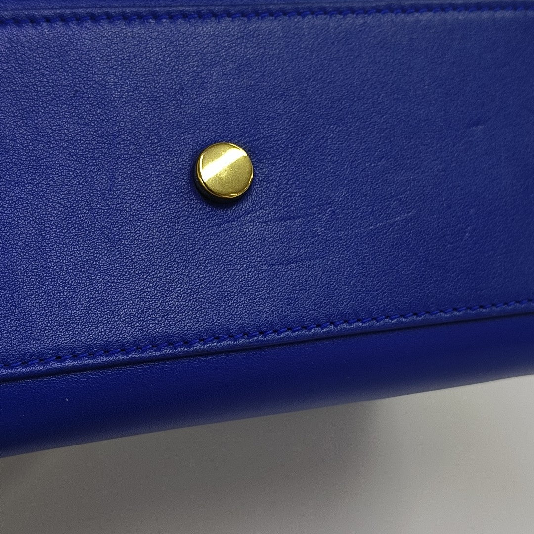 SAC DE JOUR Nano Calfskin Blue
