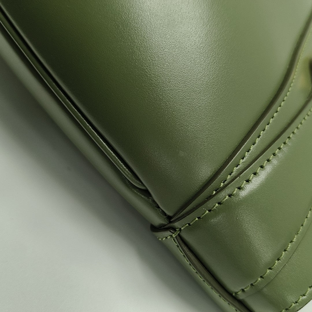 CRÉCY Calfskin Green