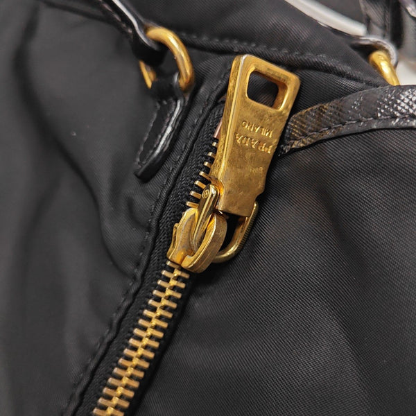 Vela Messenger Bag Nylon Black