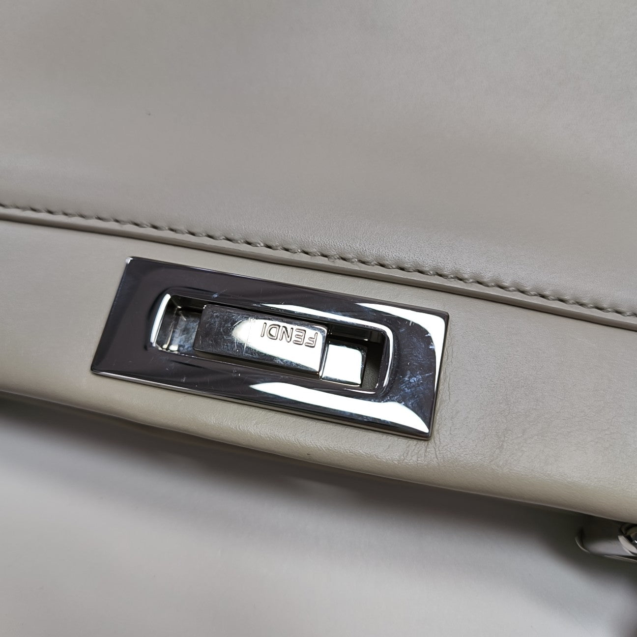 Peekaboo Medium Calfskin Beige