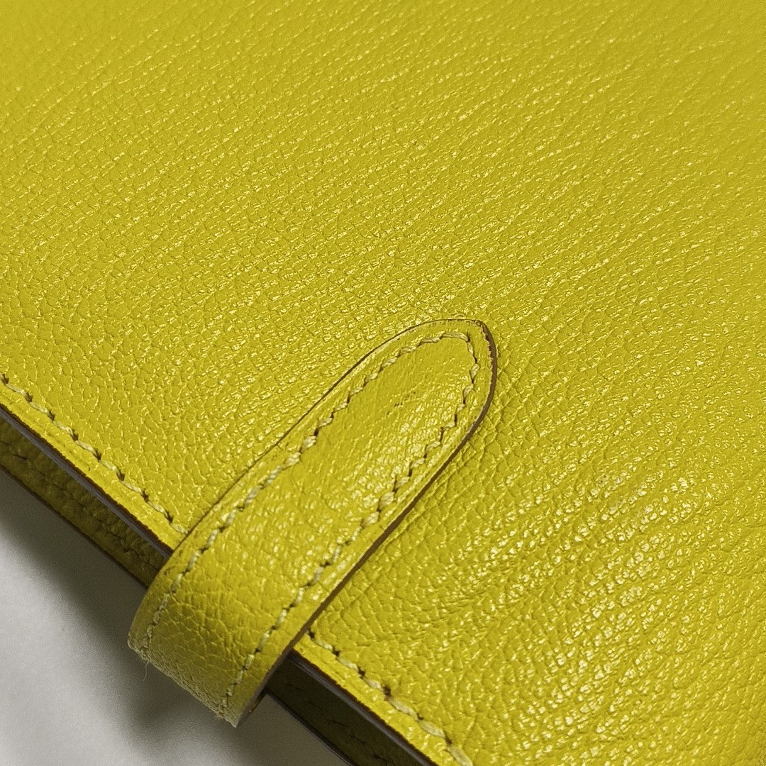 Kelly 19 Chèvre Mysore Yellow Wallet