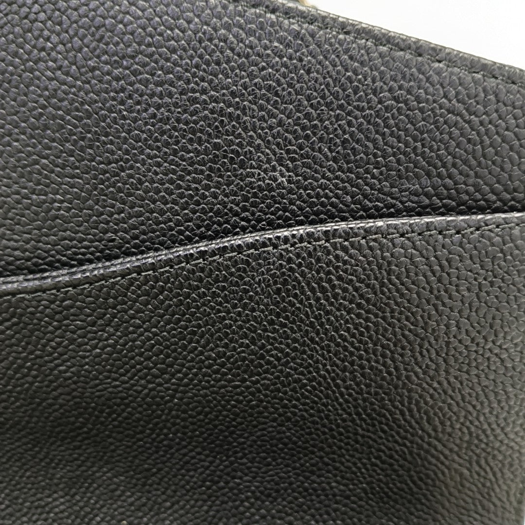 THREAD AROUND Quilted Grained Calfskin Black