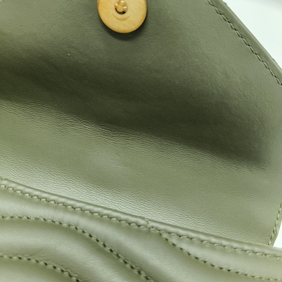 NEW WAVE Quilted Calfskin Green