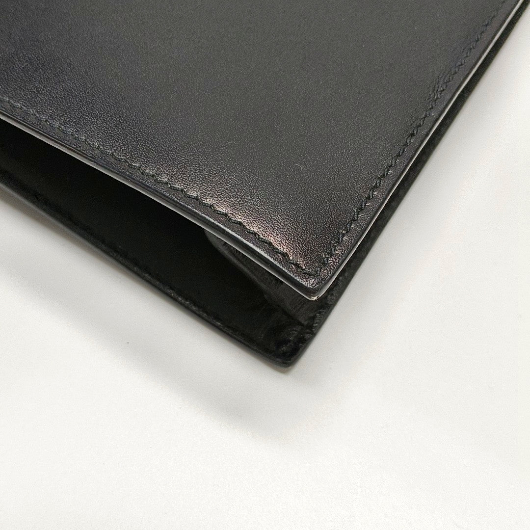 Authenticated pre-owned  MANHATTAN Small Calfskin Black - Shoulder Bag at Looply