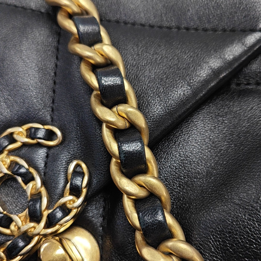CHANEL 19 Small Quilted Lambskin Black