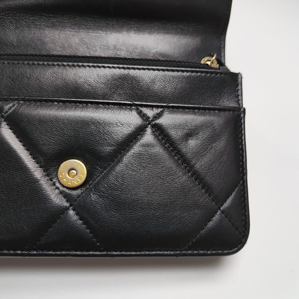 CHANEL 19 WOC Quilted Lambskin Black