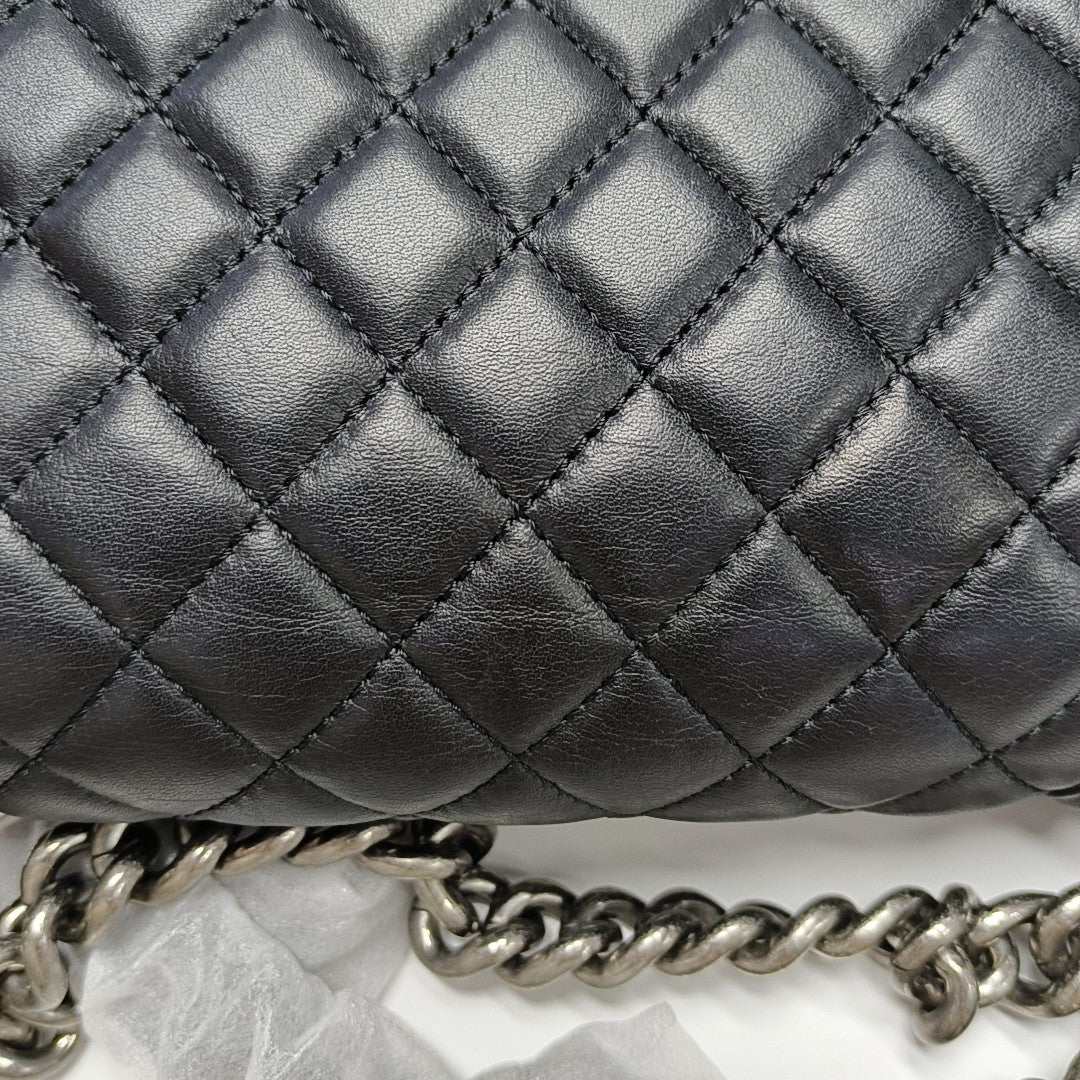 BOY CHANEL Small Quilted Calfskin Black