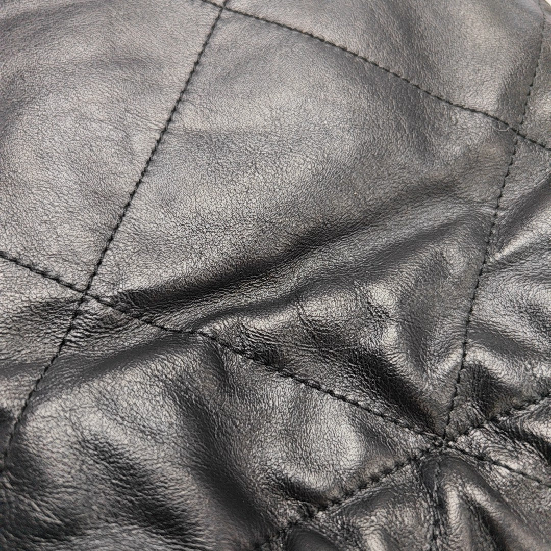 CHANEL 22 Mini Quilted Calfskin Black