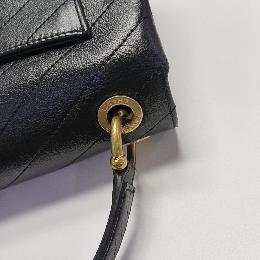 Quilted Calfskin Shoulder Bag Black