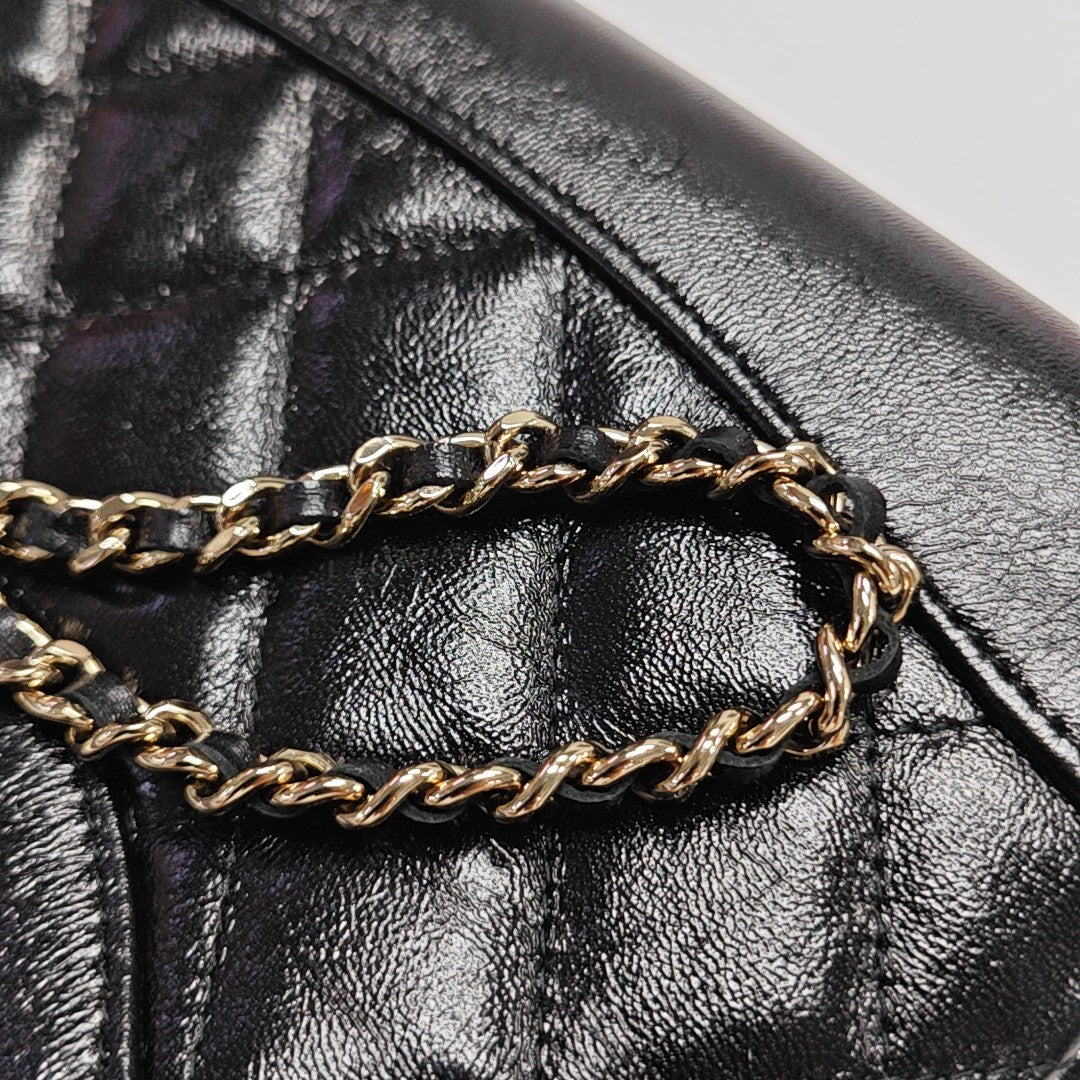 CHANEL 31 Quilted Waxed Cafskin Black