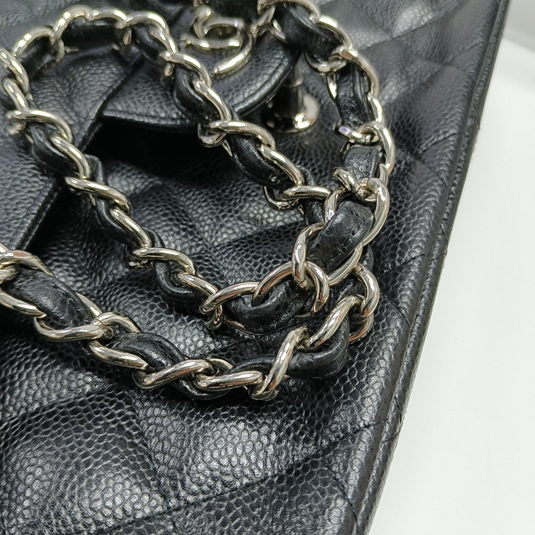 CLASSIC FLAP Jumbo Quilted Grained Calfskin Black