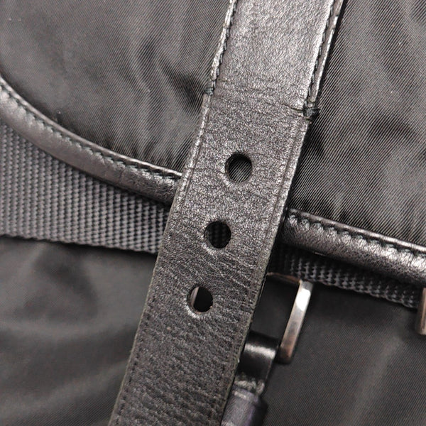 Vela Messenger Bag Nylon Black