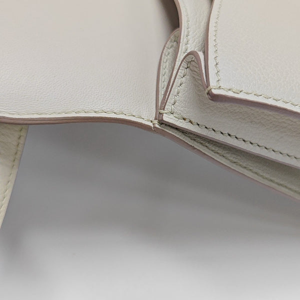 Constance 23 Evercolor White
