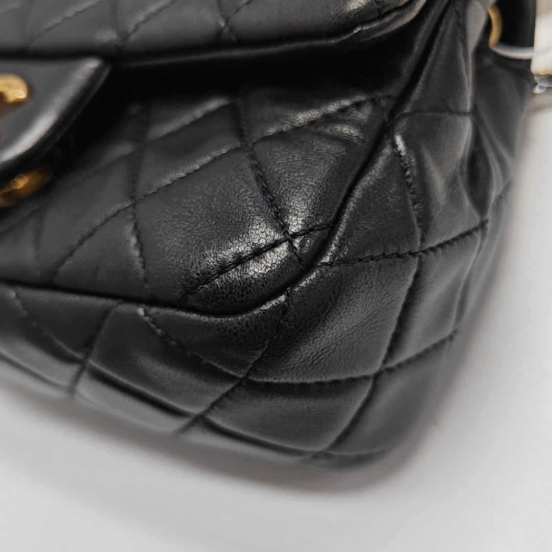 CLASSIC FLAP Mini Quilted Lambskin Black