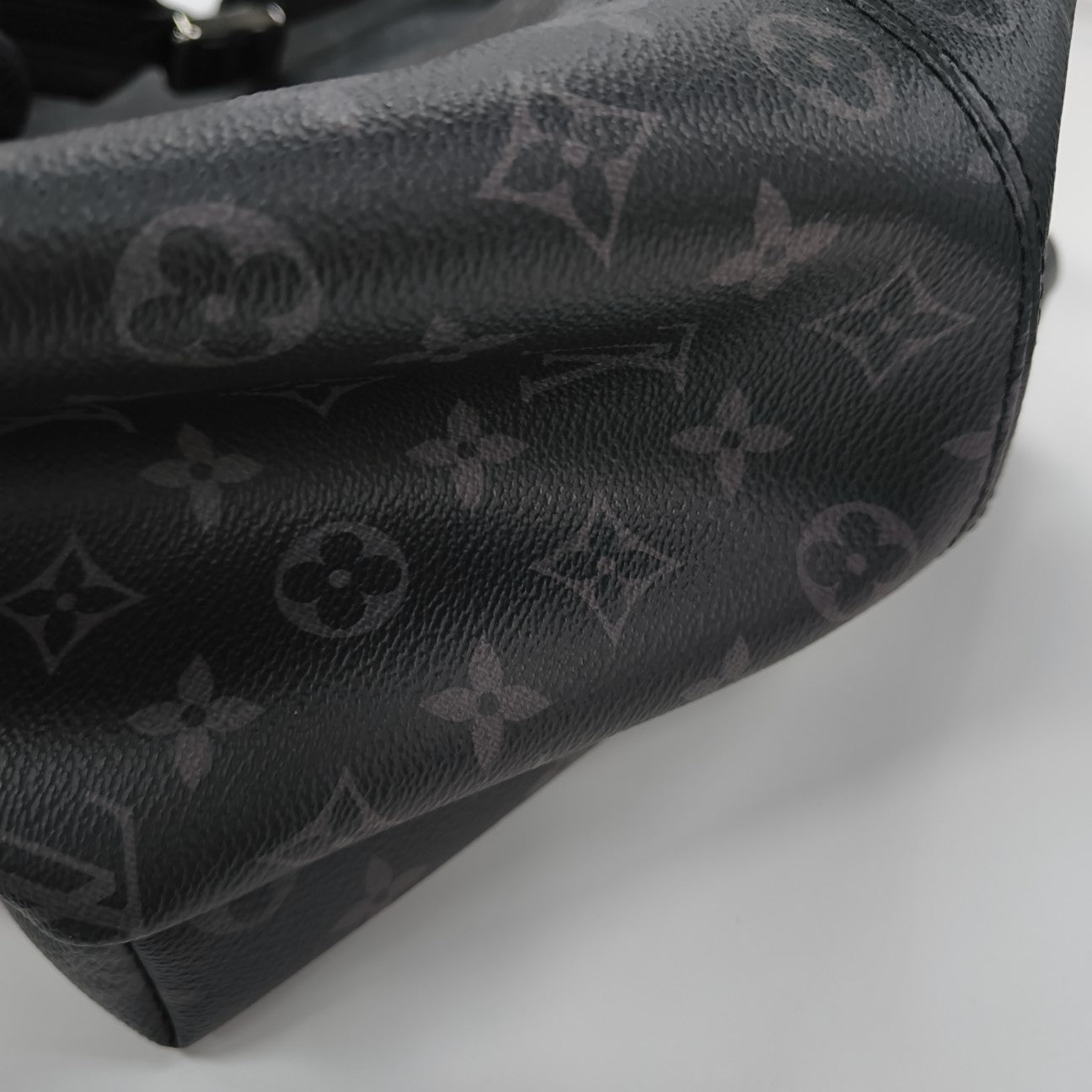 DISCOVERY Monogram Coated Canvas Gray