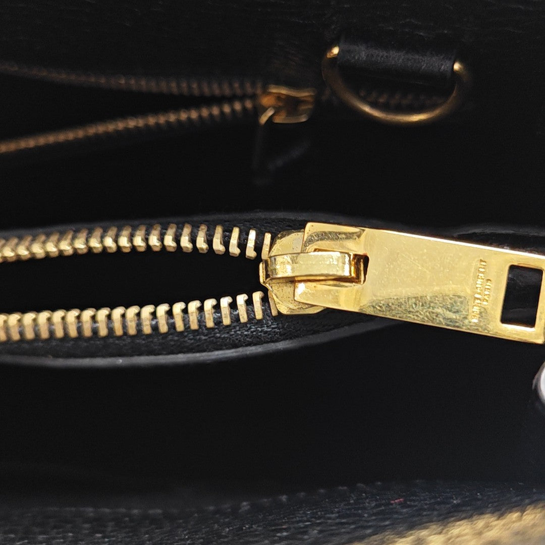 SAC DE JOUR Small Calfskin Black
