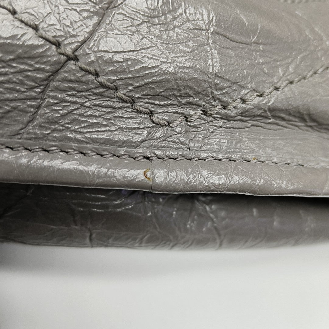 NIKI Medium Chevron Calfskin Gray