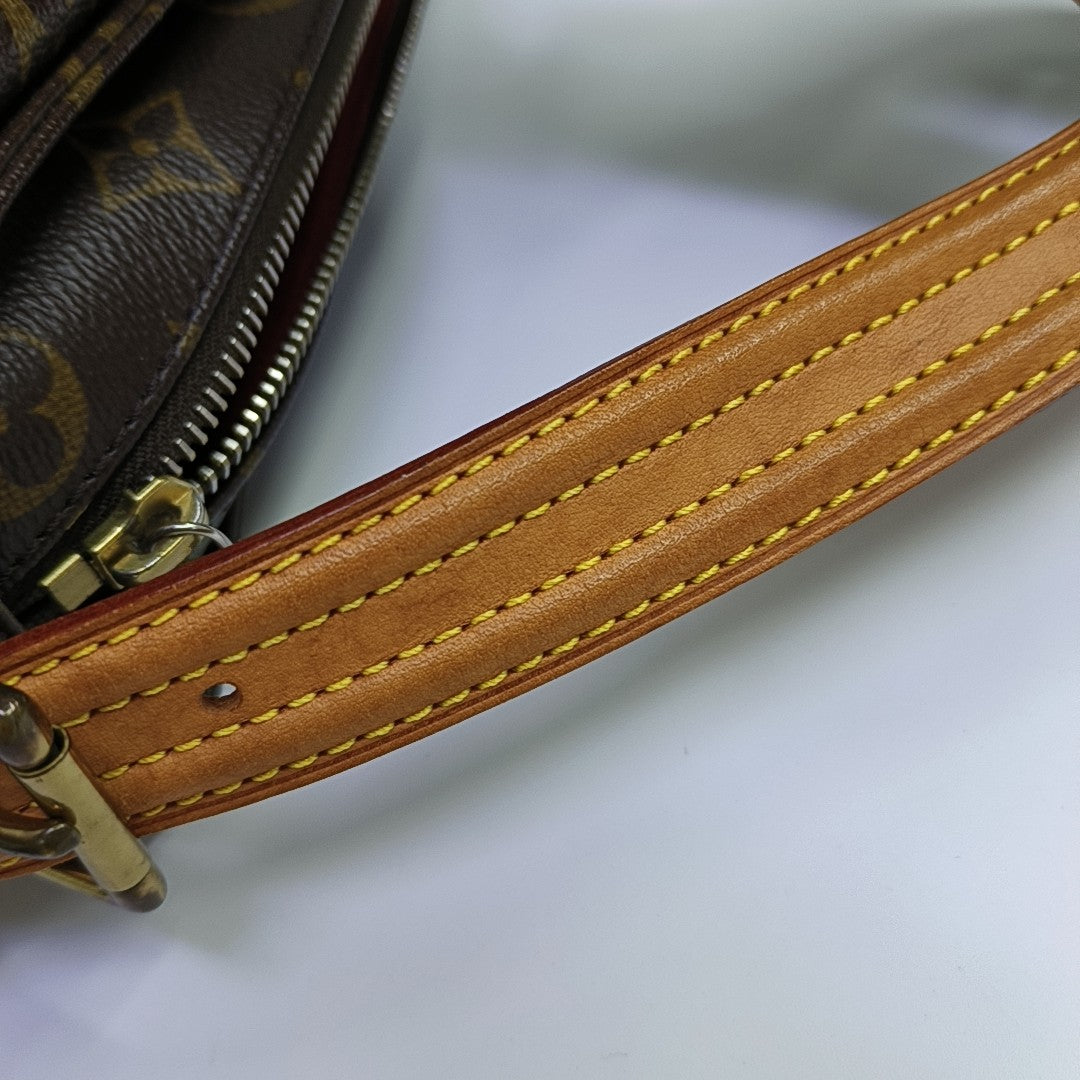 VIVA CITE Monogram Coated Canvas Brown
