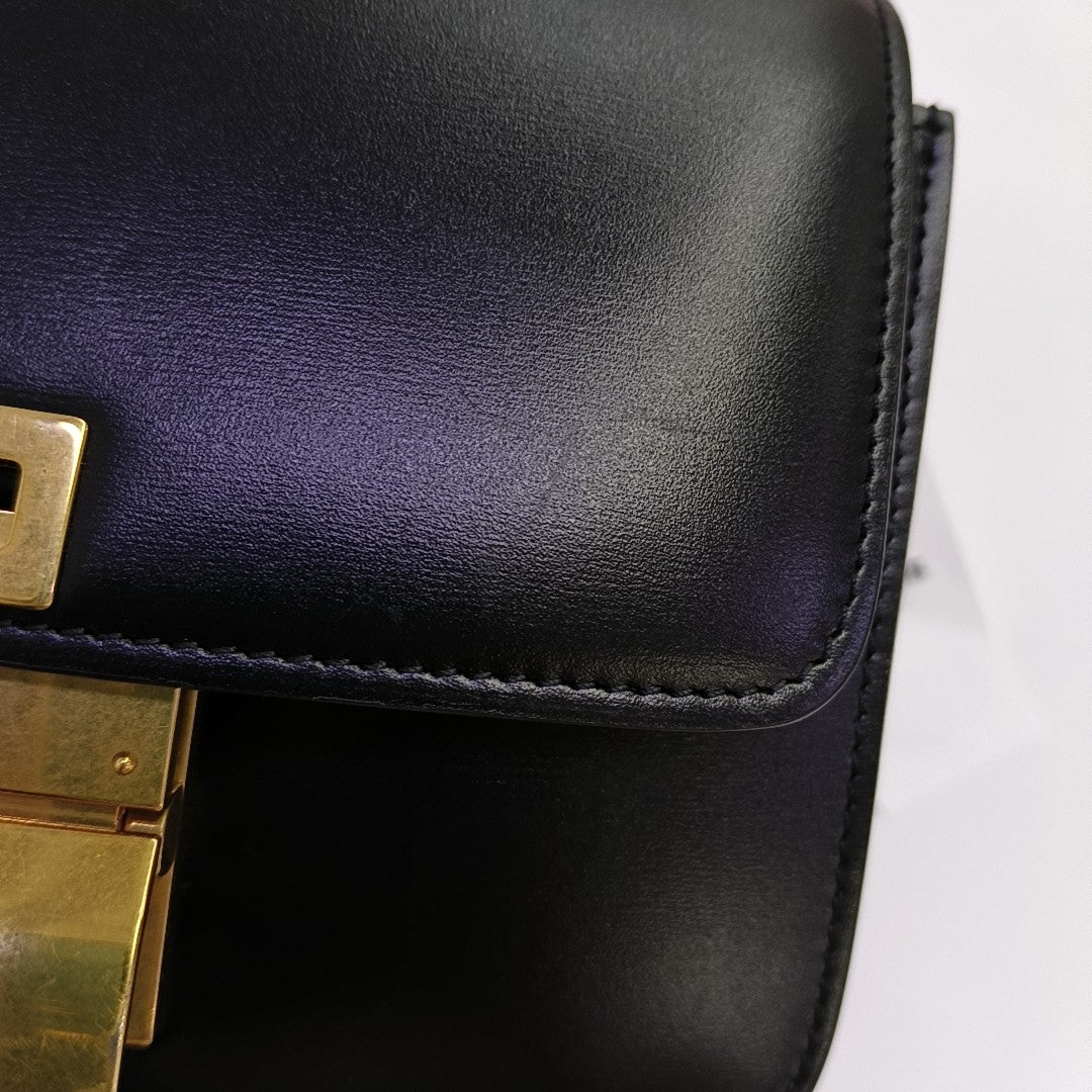 CLASSIC BOX Mini Calfskin Black