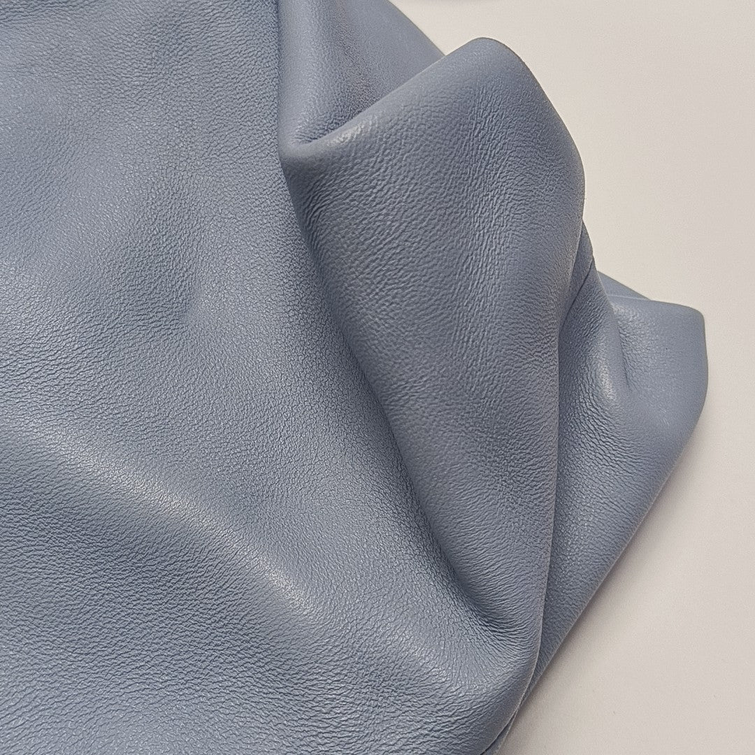 BV Trine Lambskin Blue
