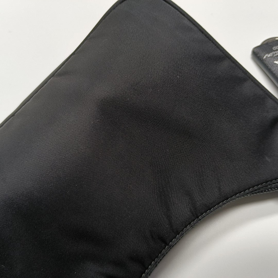 Re-Edition2000 Mini Nylon Black