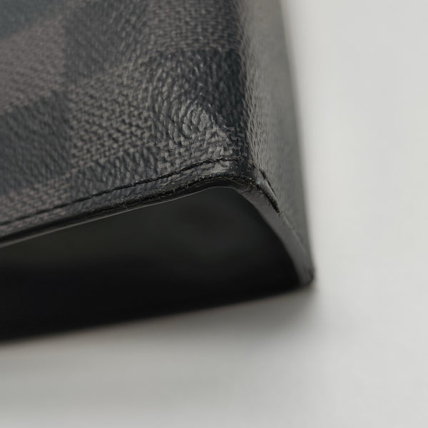 Pochette Voyag MM Damier Graphite Coated Canvas Gray
