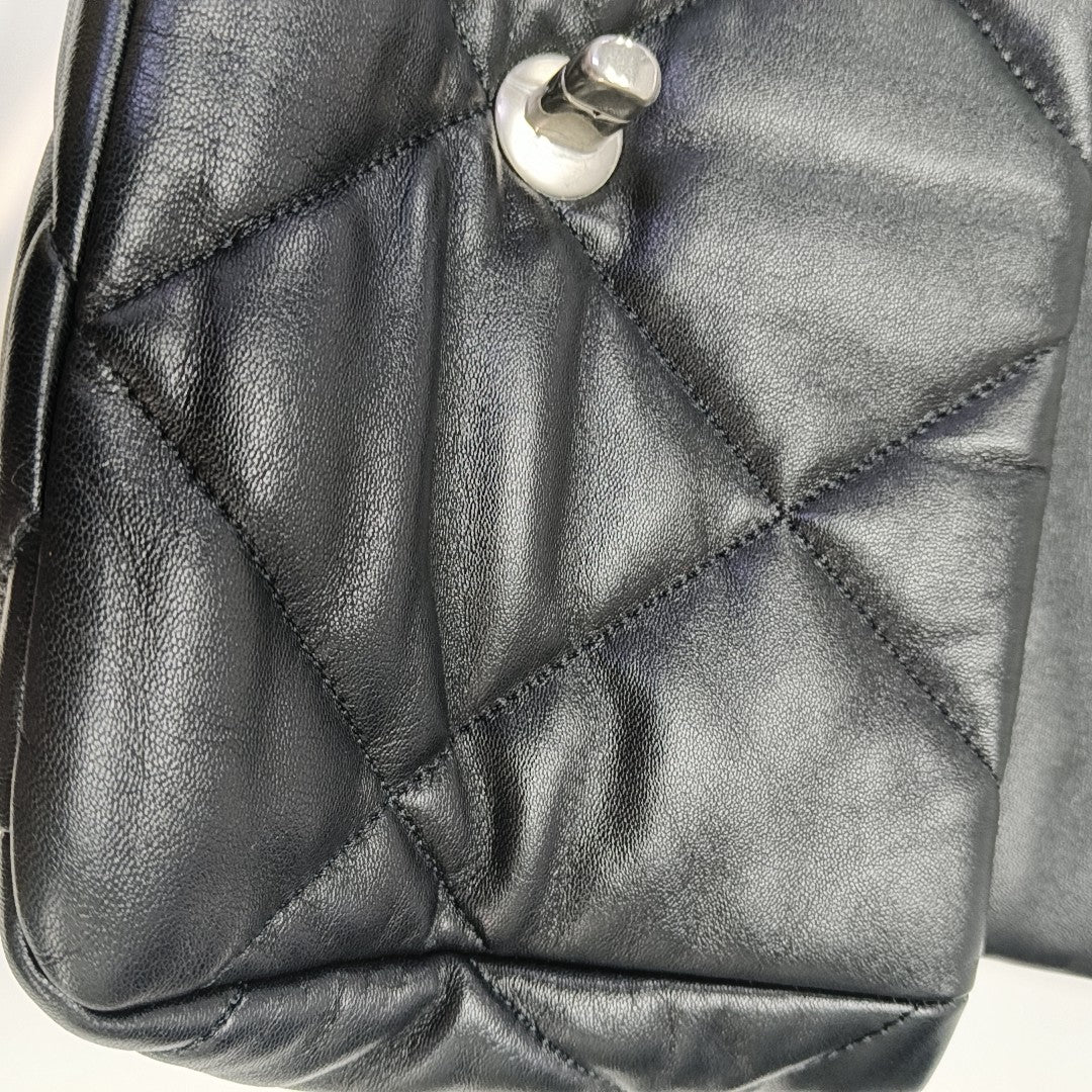 CHANEL 19 Small Quilted Lambskin Black