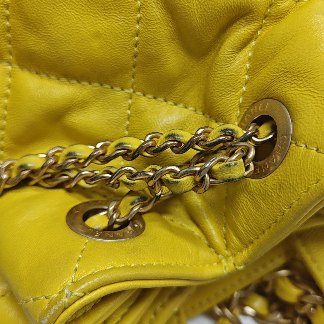 DRAWSTRING Quilted Lambskin Yellow