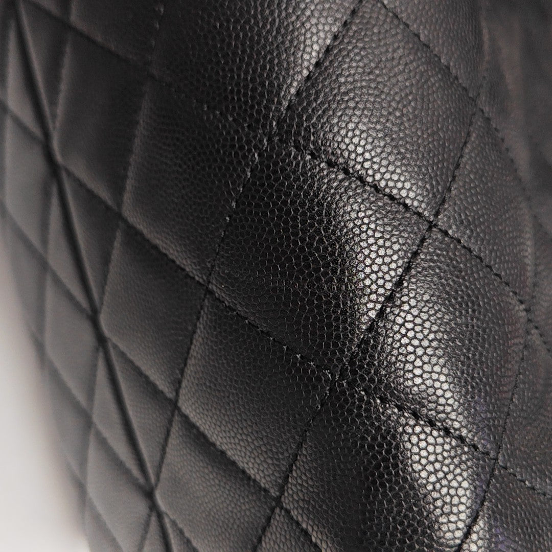 CHANEL 25 Medium Quilted Grained Calfskin Black