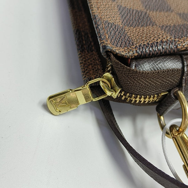 TROUSSE MAKE UP Damier Ebene Coated Canvas Brown