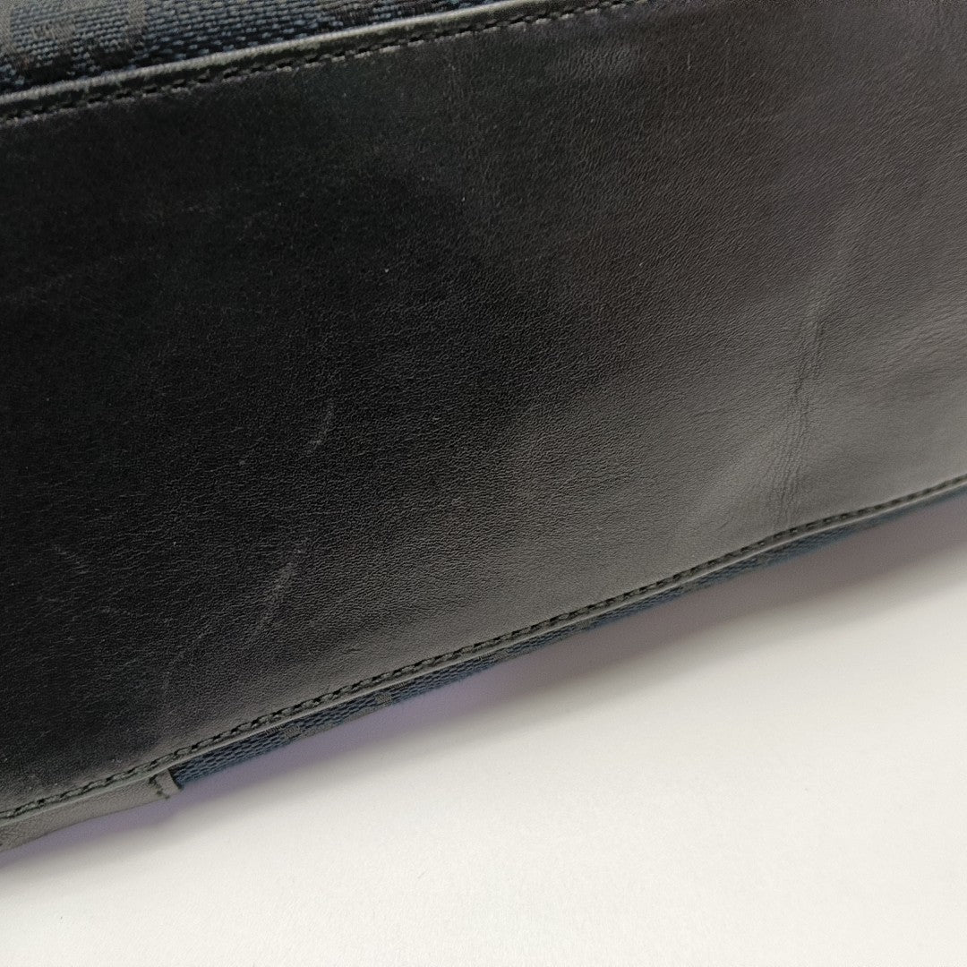 Monogram Canvas Black