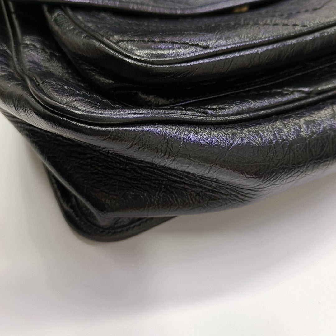 NIKI Medium Chevron Calfskin Black