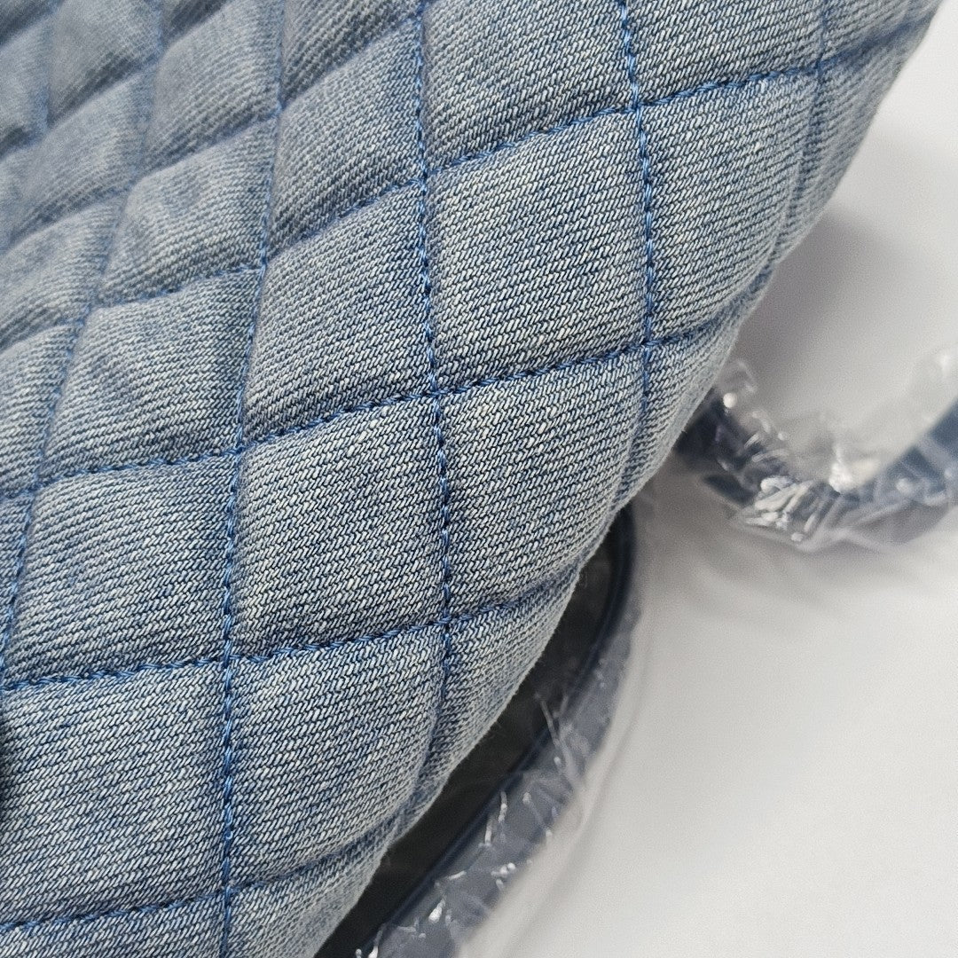 URBAN SPIRIT Small Quilted Canvas Blue