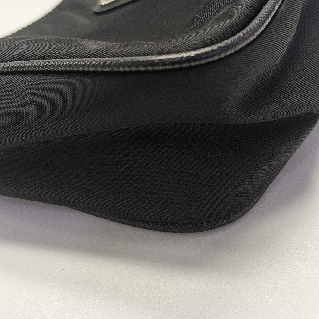 Re-Edition Nylon Black
