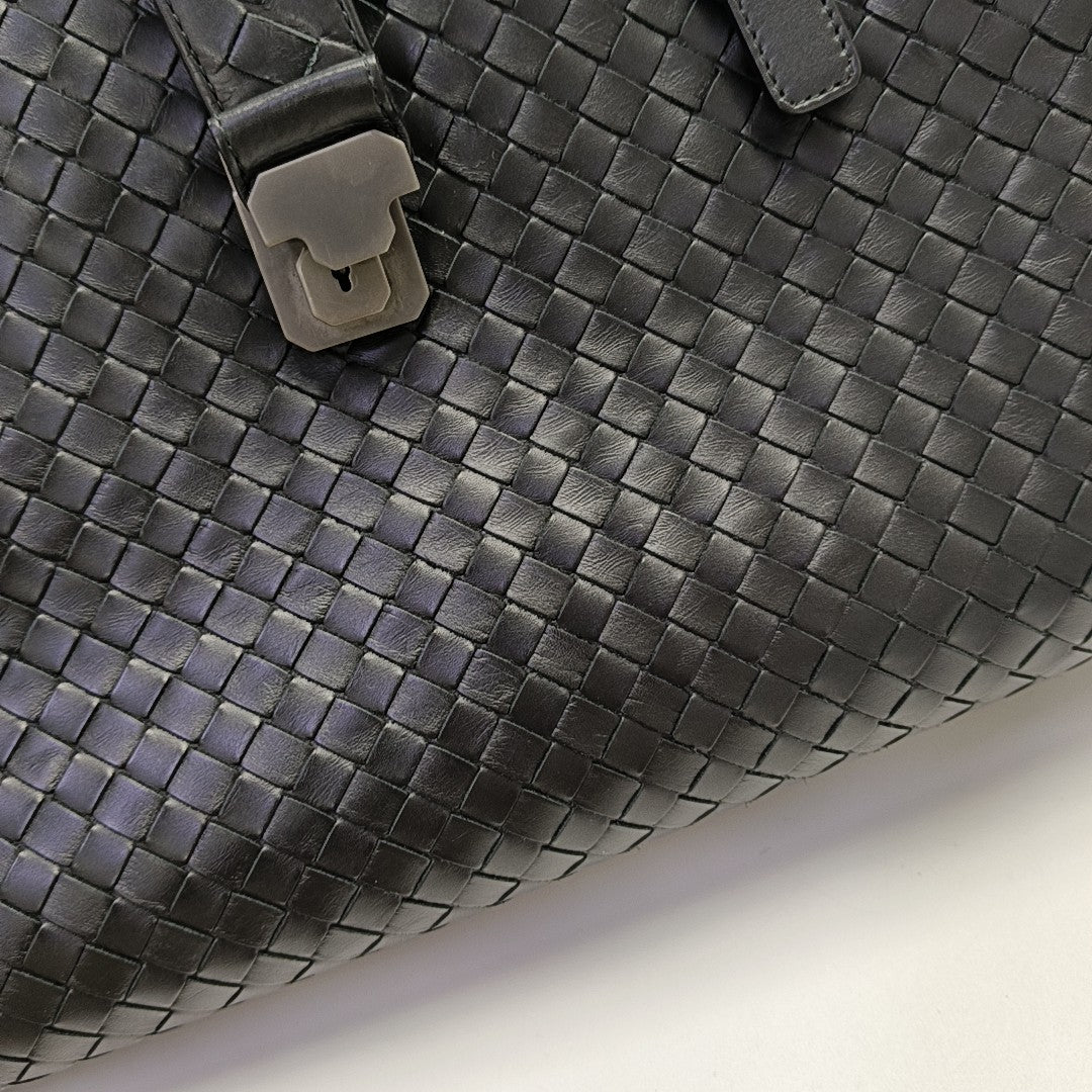 Roma Calfskin Black